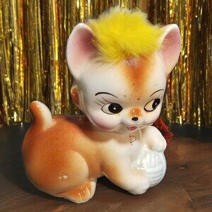 Adorable Kitschy Collectible Ceramic Kitty Cat Mid Century Japan 1950s